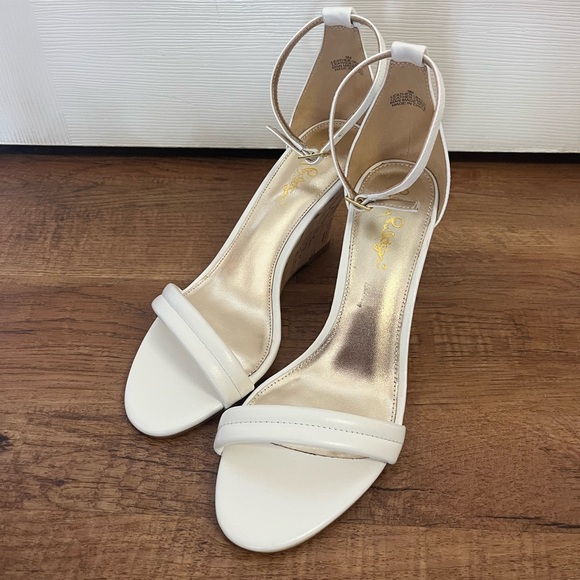 Lilly Pulitzer Shoes - NWOB Lily Pulitzer wedges